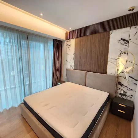 Apartament One Mircea Eliade *